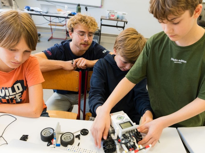 (VK045) LEGO Robot Kamp: Dieren in Nesten