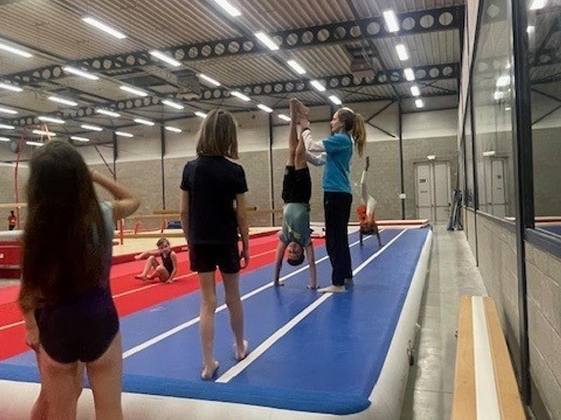 Ervaringssportkamp met gym en trampoline