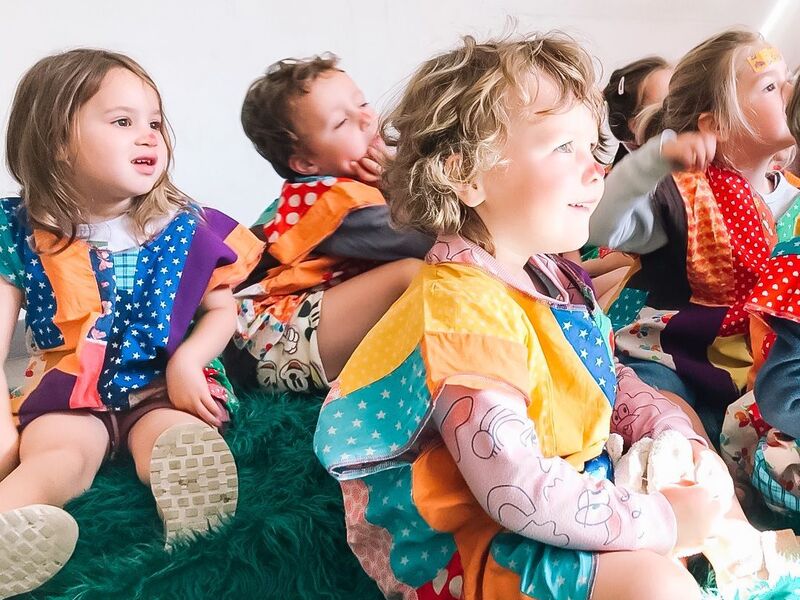 Welkom bij de clowns in het circus + kleuterkriebels