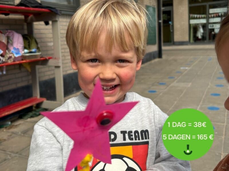 Over de sterren de maan!